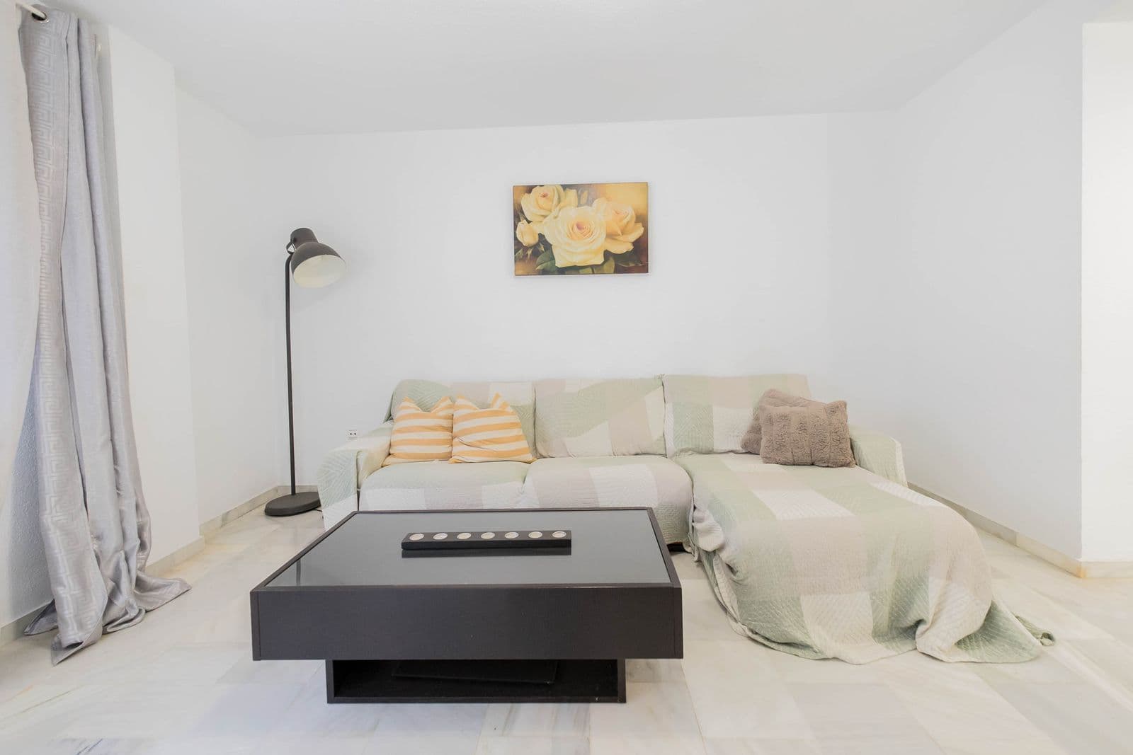 Middle Floor Apartment in Las Lagunas, Fuengirola