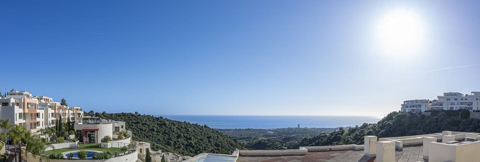 Middle Floor Apartment in Altos de los Monteros, Marbella East