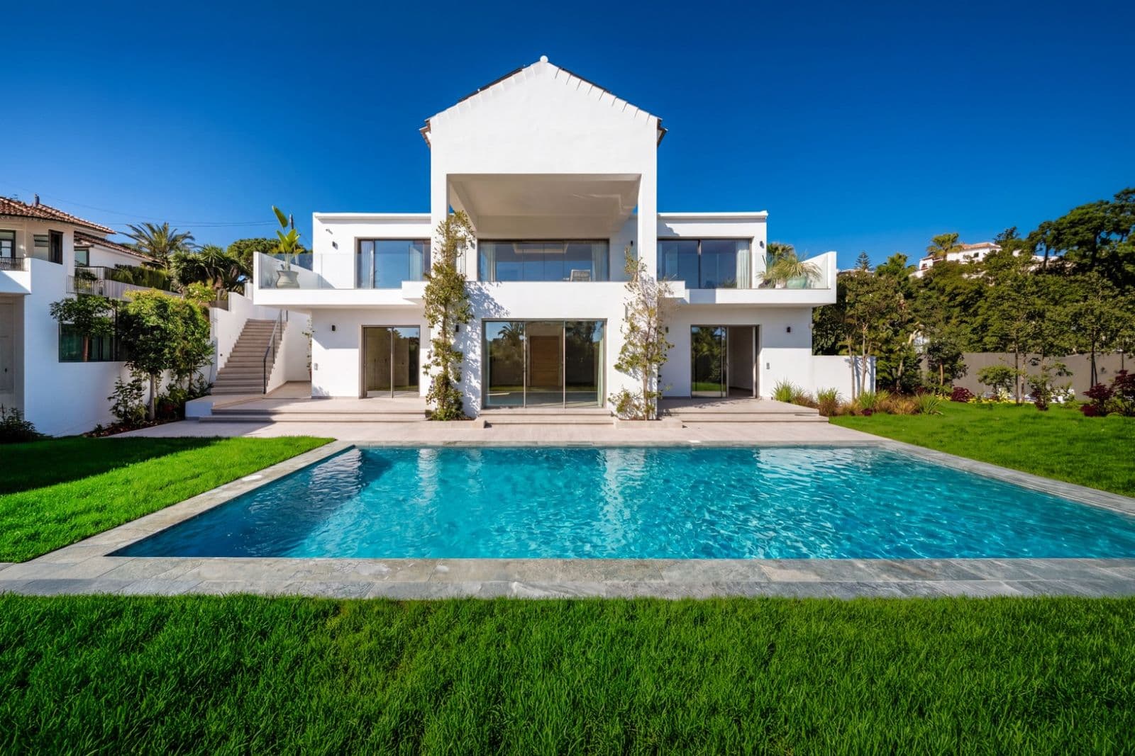 Detached Villa in El Rosario, Marbella East