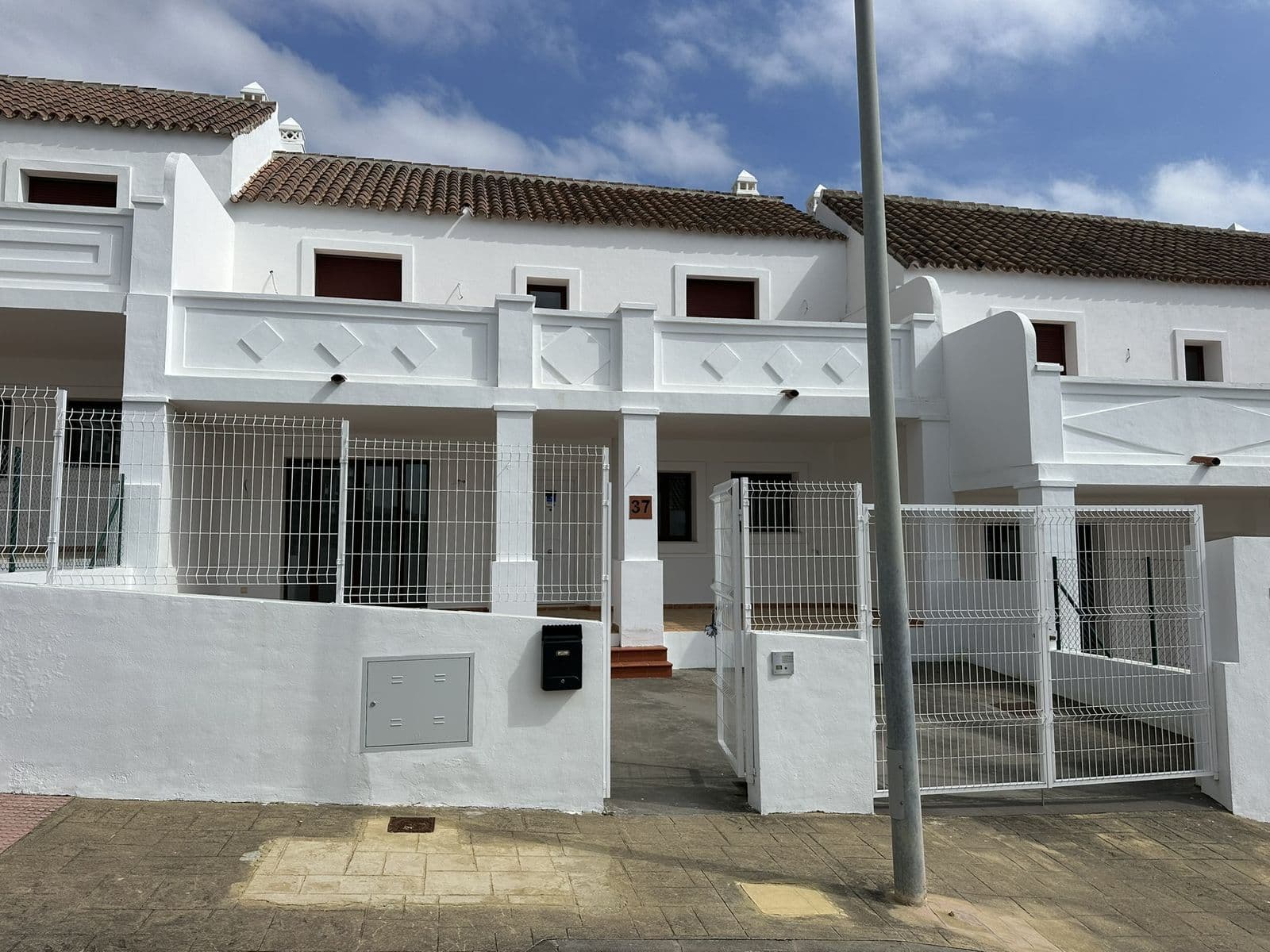 Townhouse in Doña Julia, Casares