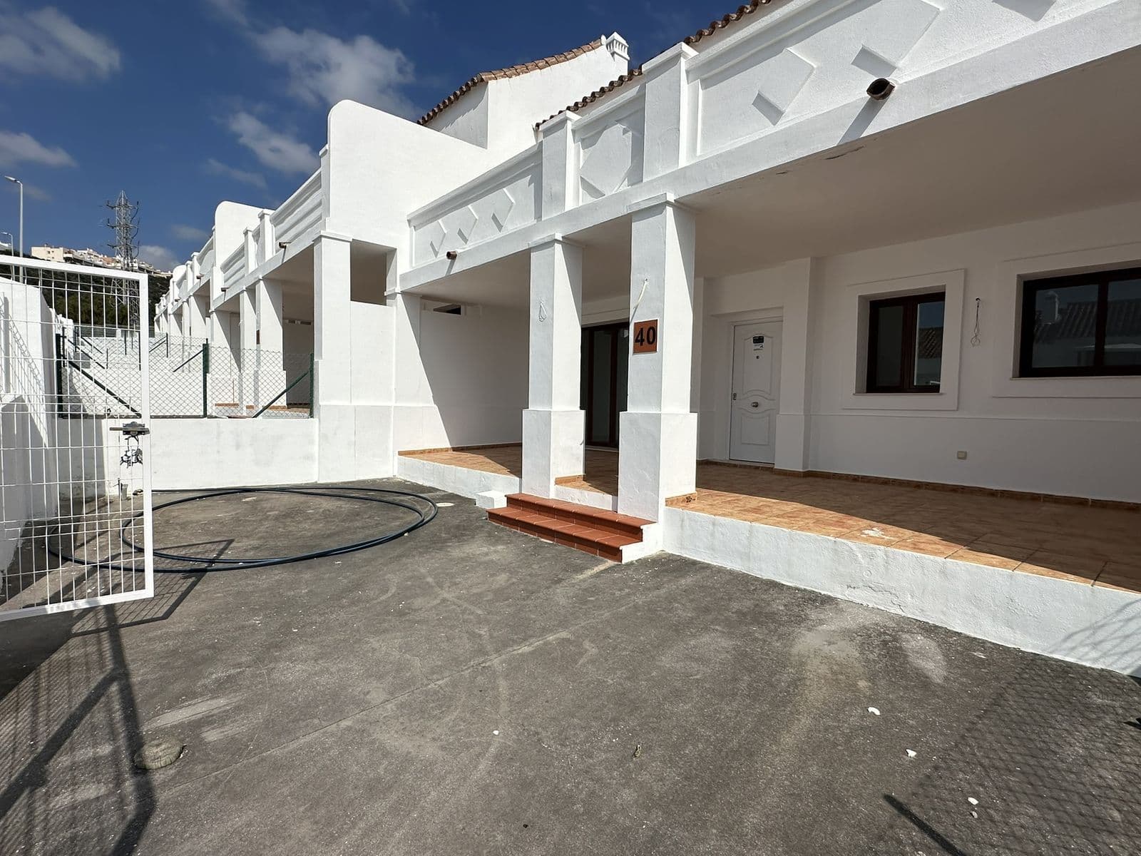 Townhouse in Doña Julia, Casares