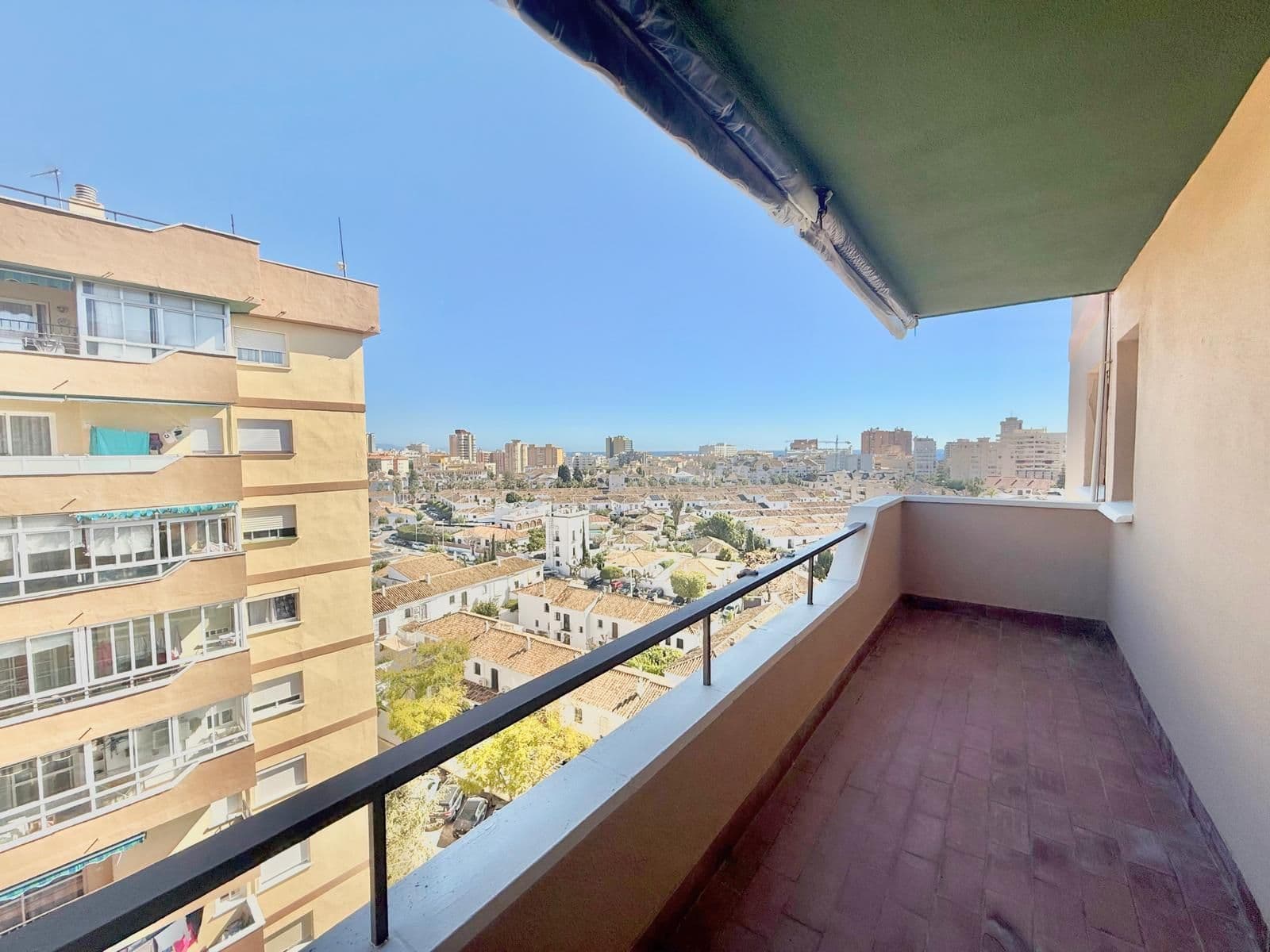Middle Floor Apartment in Fuengirola, Fuengirola
