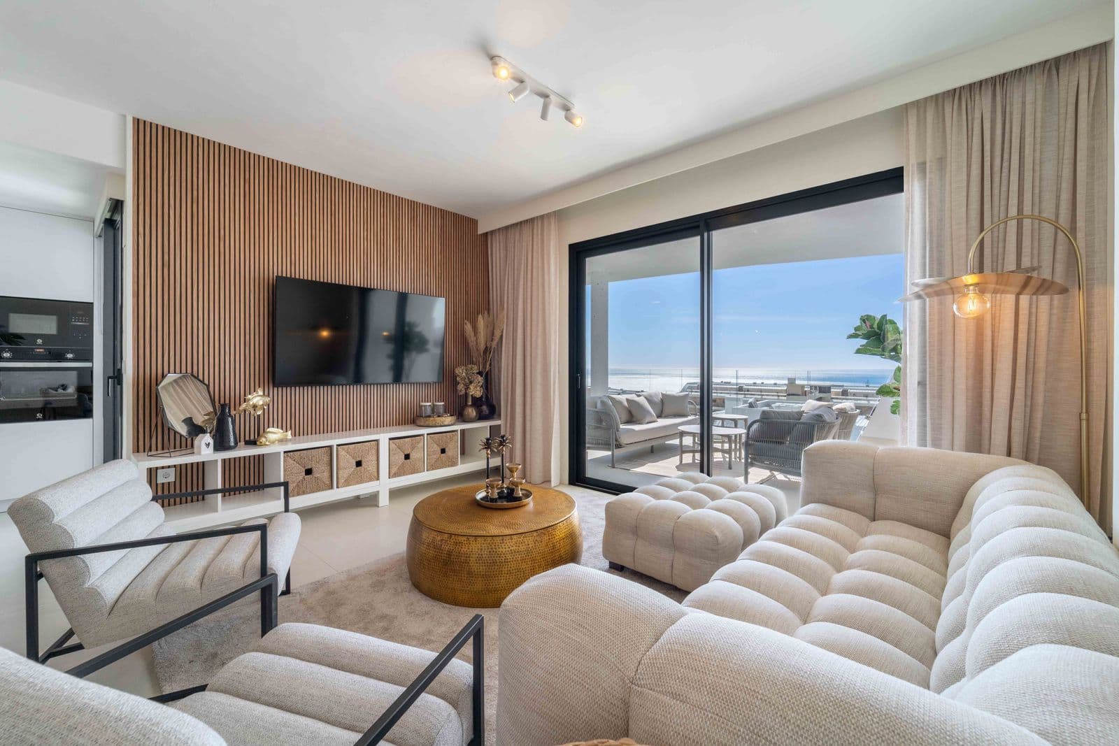 Middle Floor Apartment in Higueron, Fuengirola
