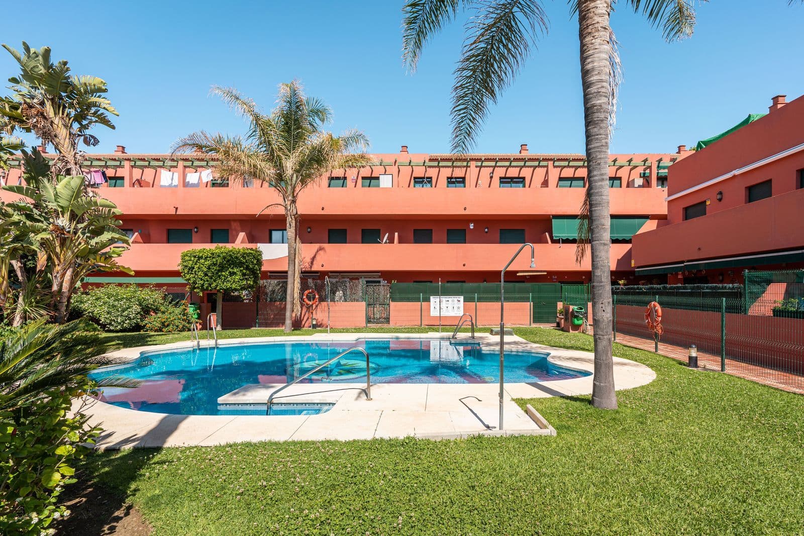 Middle Floor Apartment in Casares Playa, Casares
