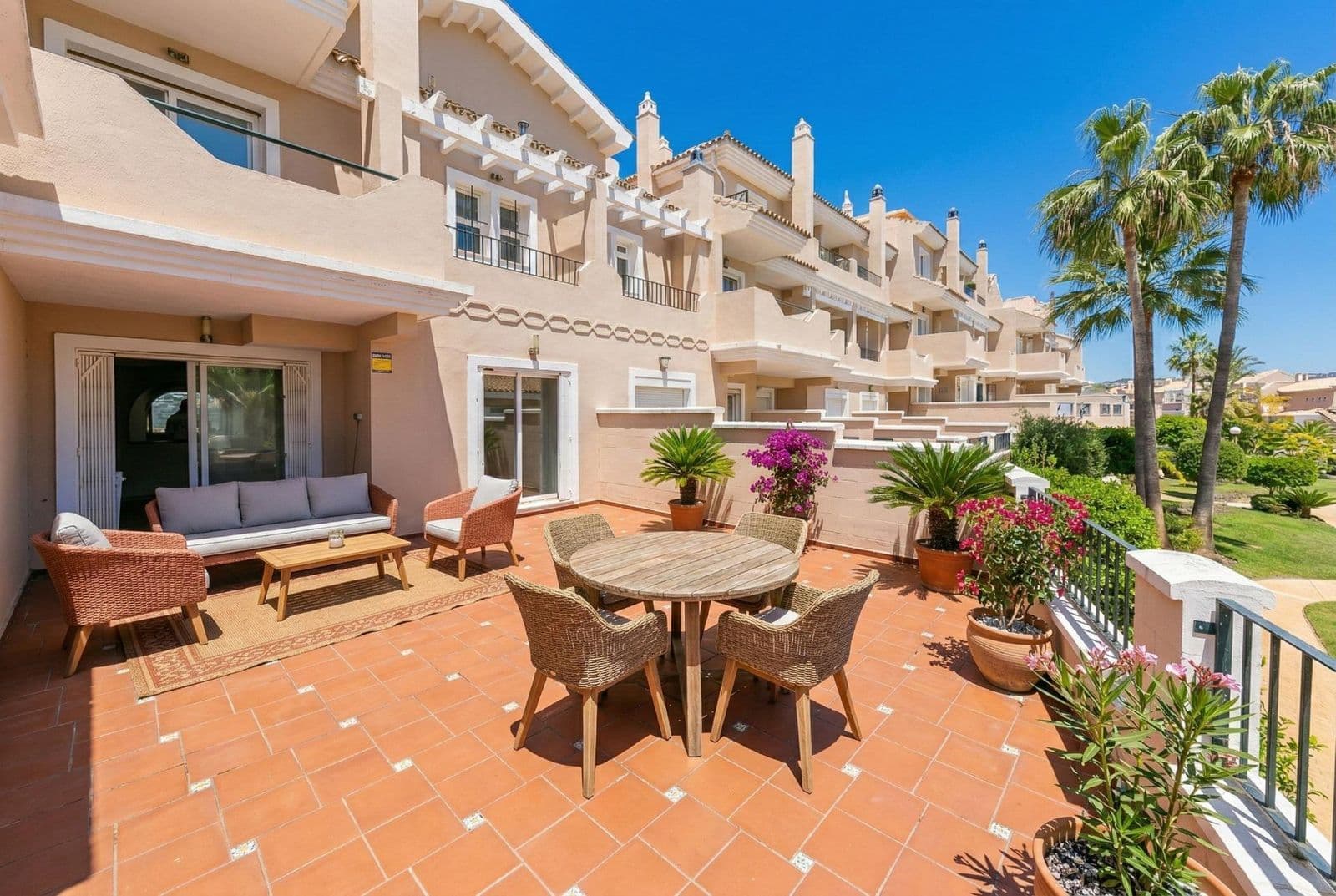 Townhouse in La Duquesa, Manilva