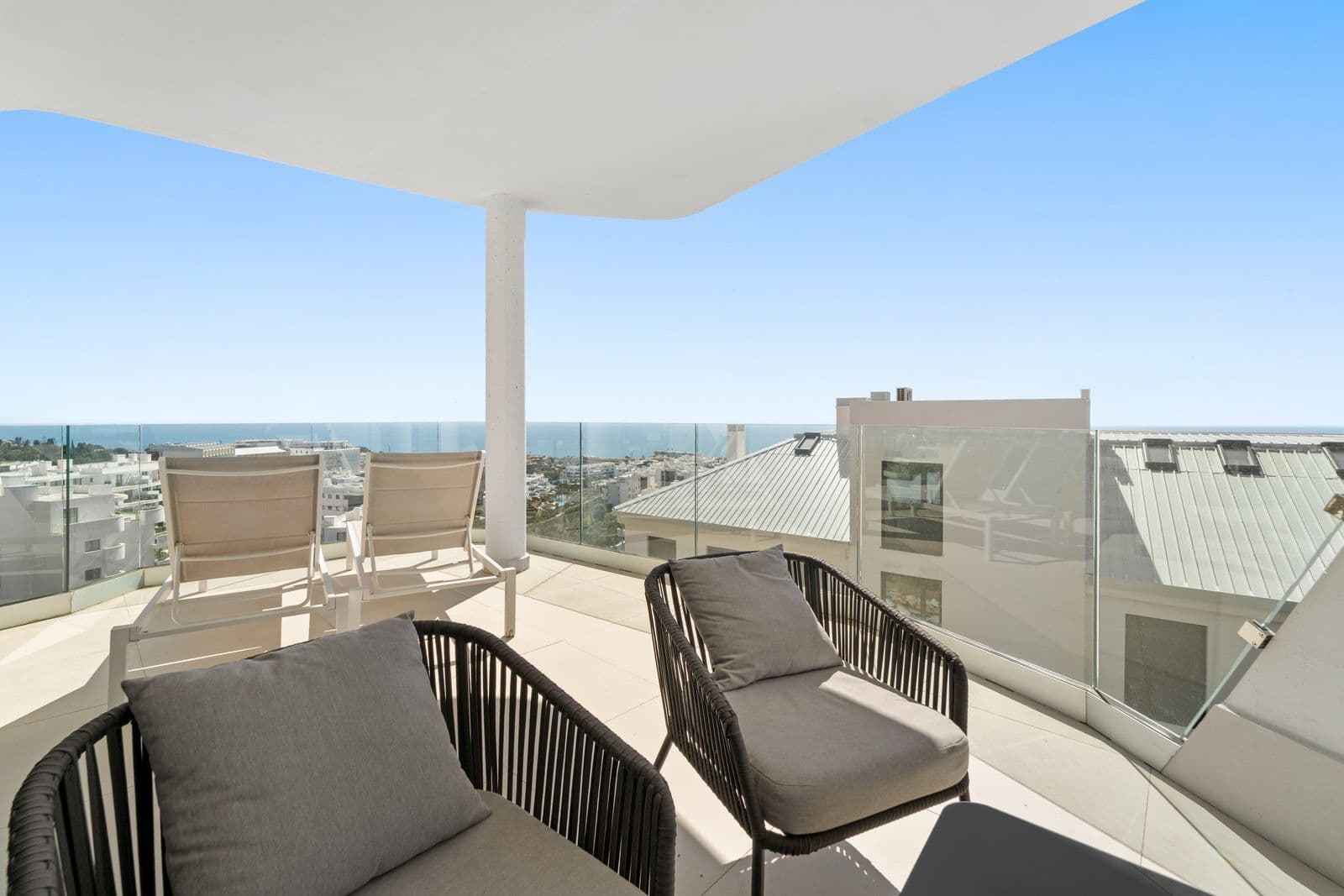 Middle Floor Apartment in Fuengirola, Fuengirola