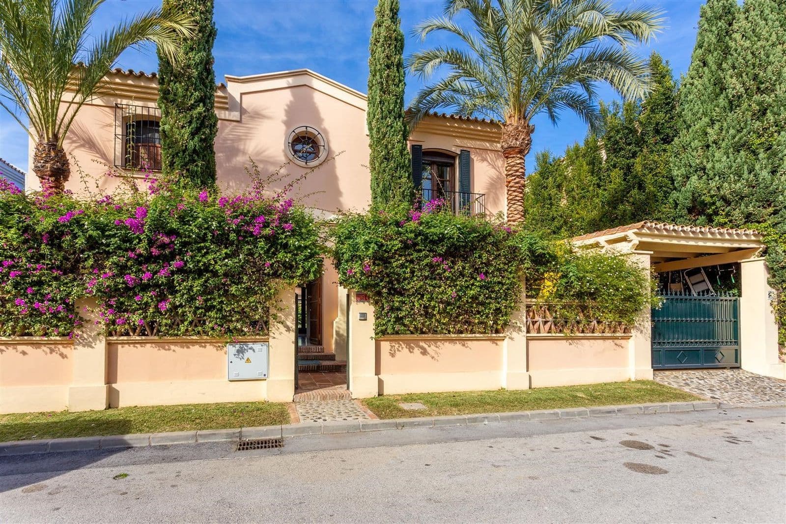 Detached Villa in Guadalmina Alta, Marbella