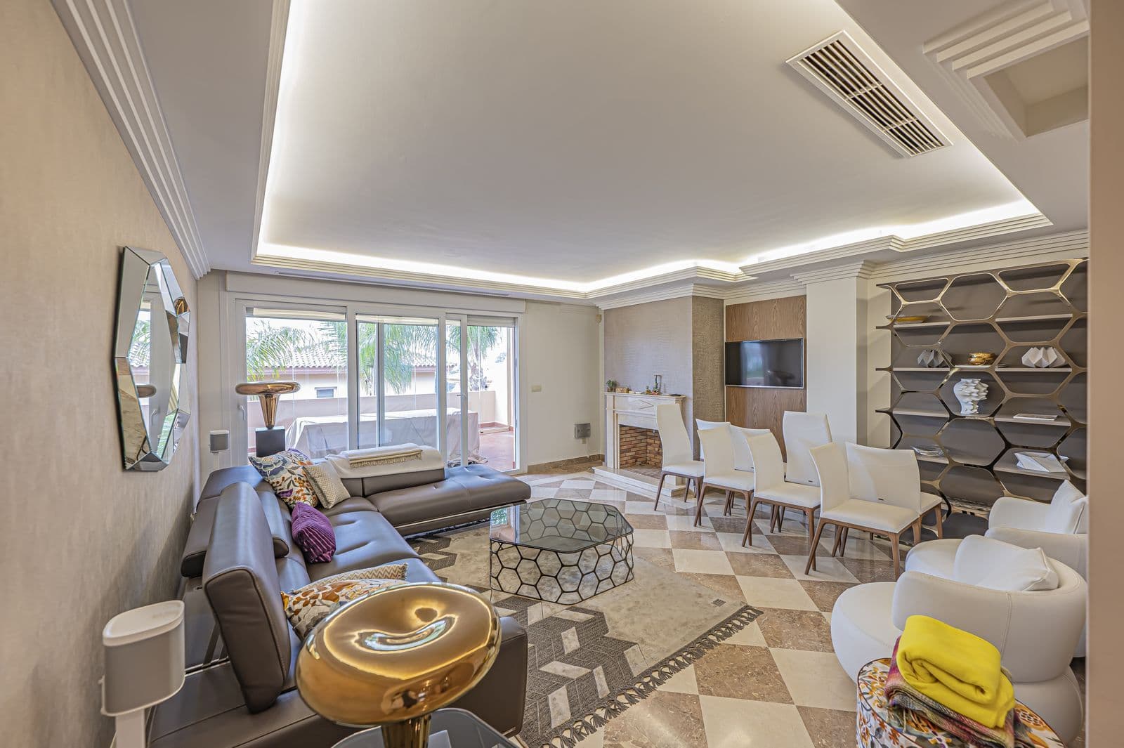 Middle Floor Apartment in Nueva Andalucía, Nueva Andalucía