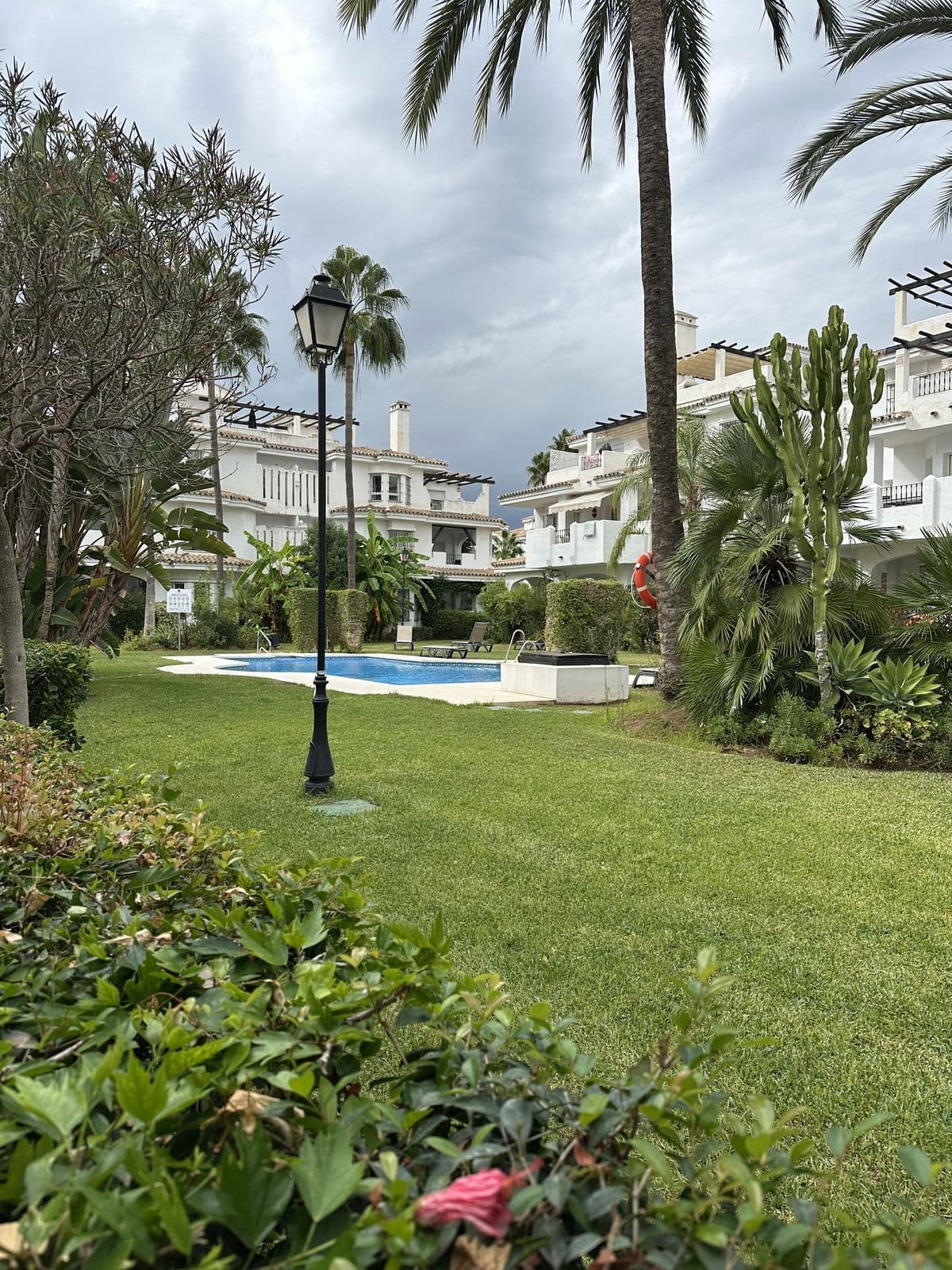 Middle Floor Apartment in Puerto Banús, Marbella