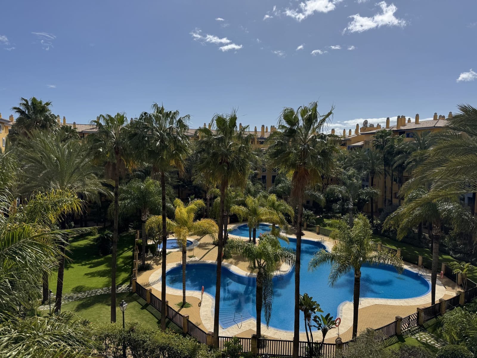 Middle Floor Apartment in San Pedro de Alcántara, Marbella