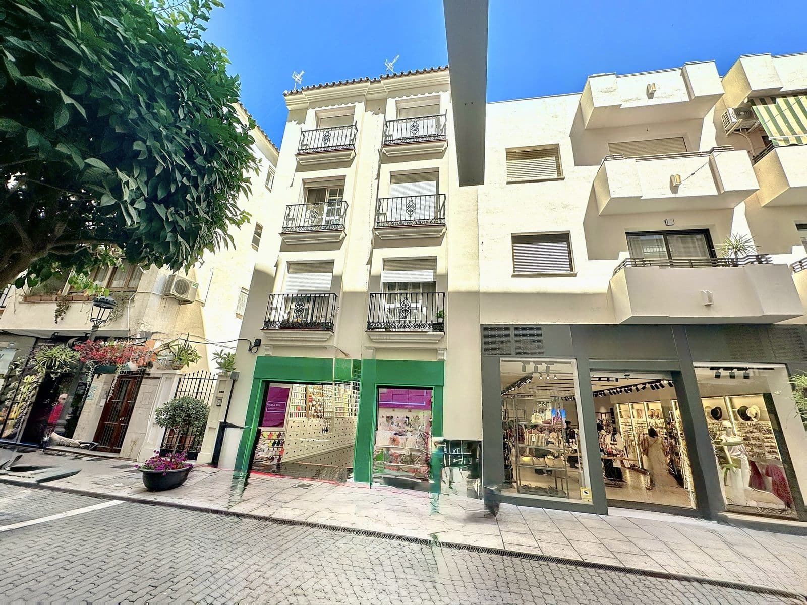 Middle Floor Apartment in Estepona, Estepona