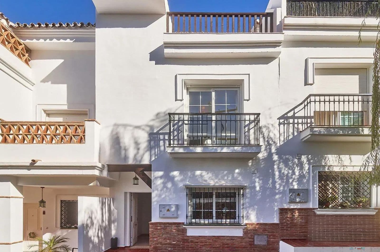 Townhouse in Lauro Golf, Lauro Golf