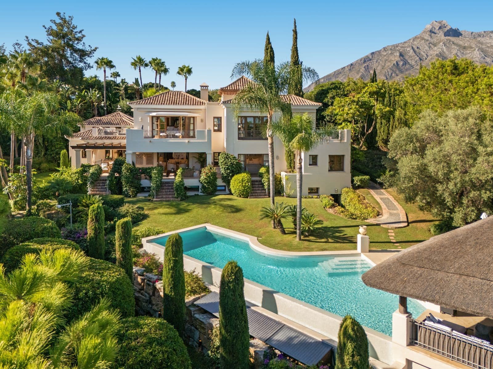 Detached Villa in The Golden Mile, Marbella