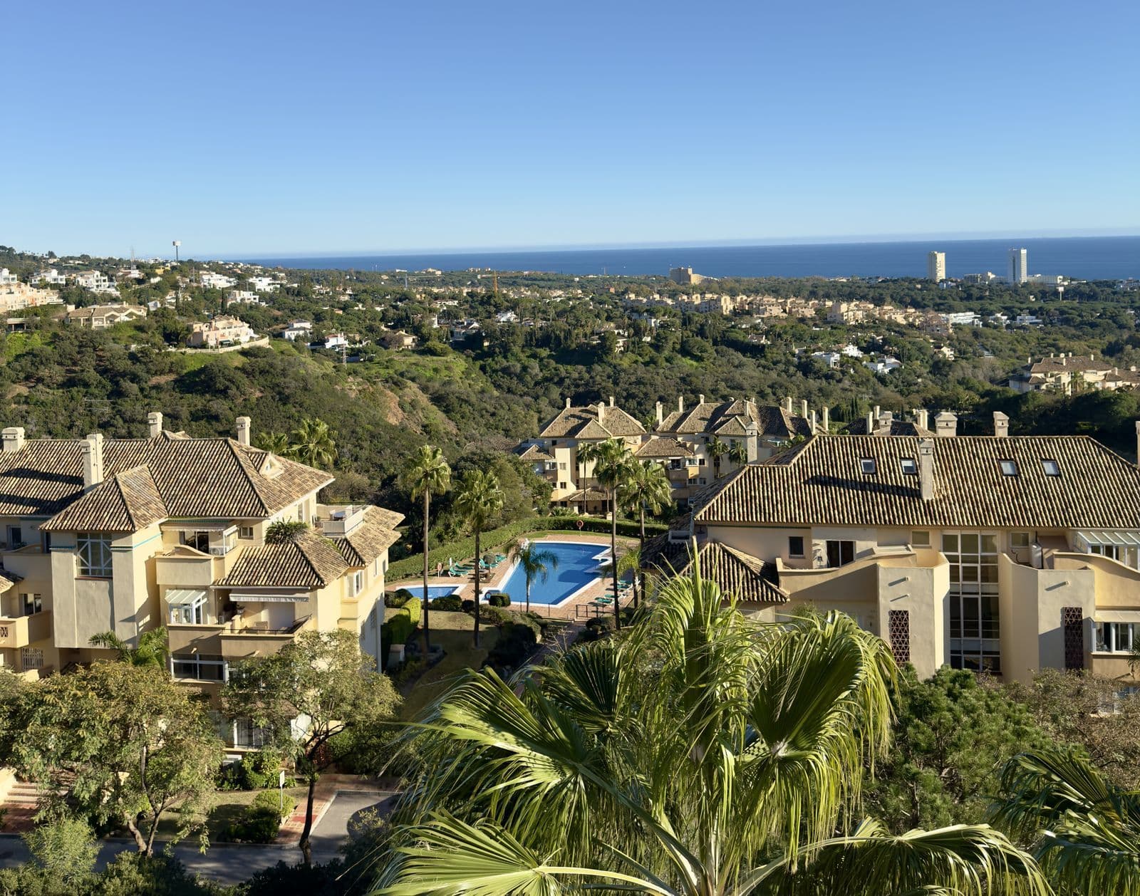 Middle Floor Apartment in Elviria, Marbella East