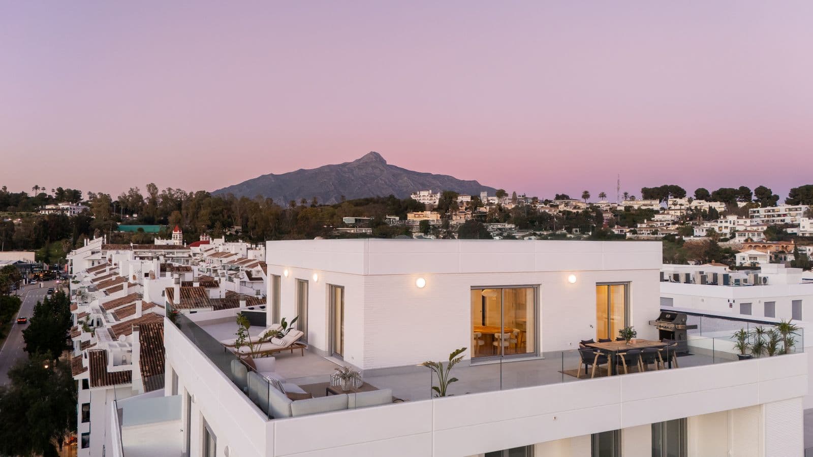 Penthouse in La Campana, Nueva Andalucía