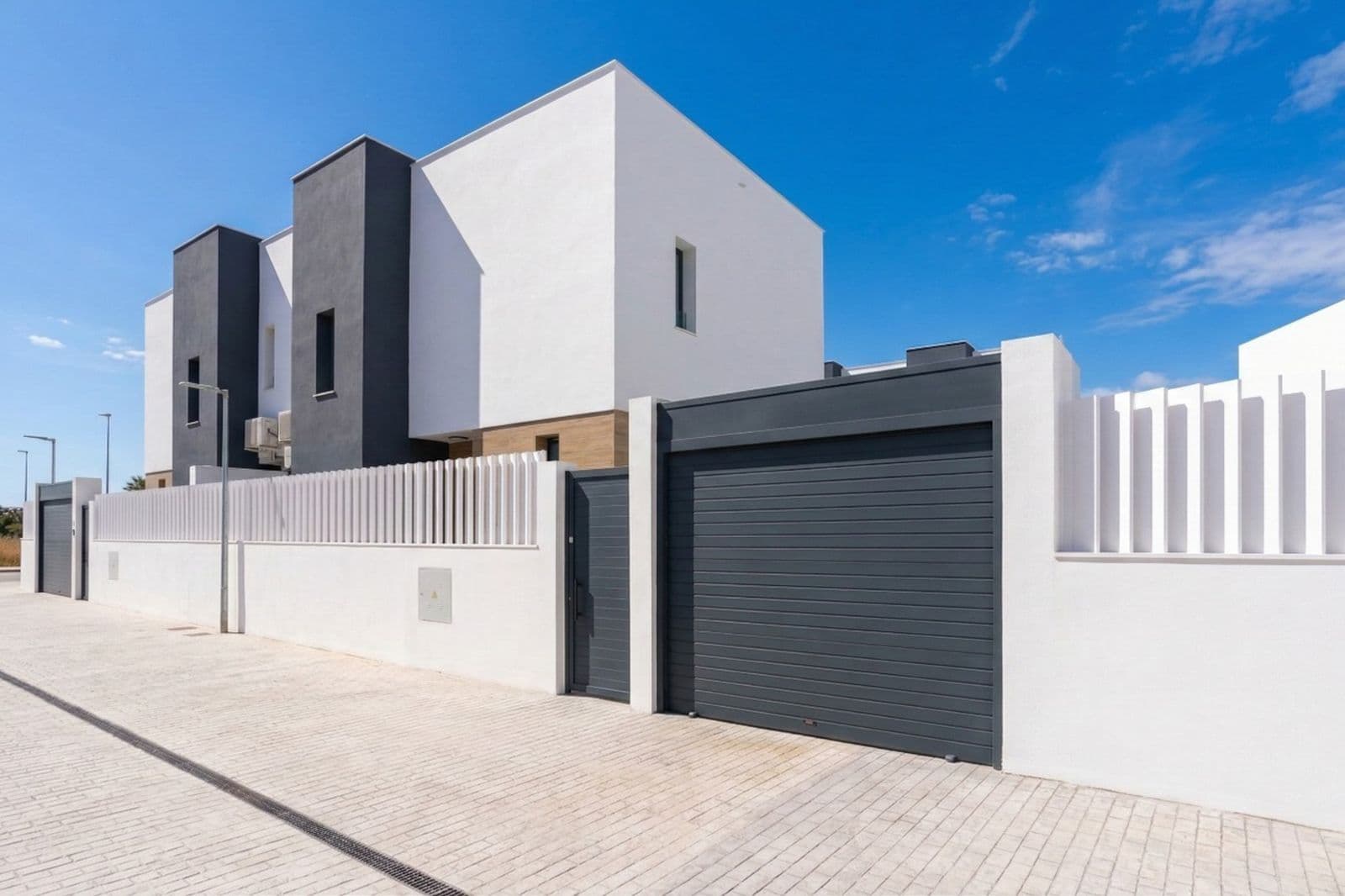 Semi-Detached House in Atalaya, Estepona