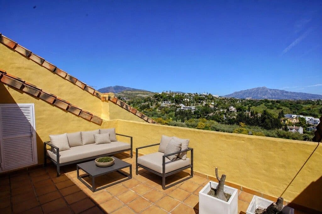 Penthouse Duplex in Bel Air, Estepona