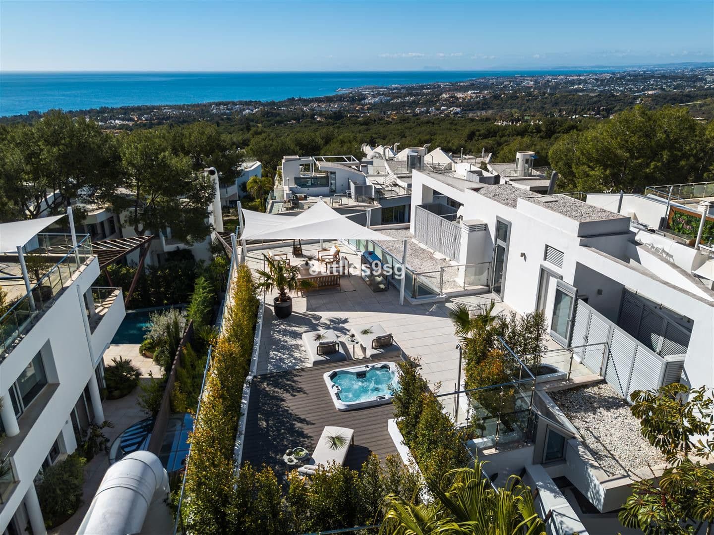 Semi-Detached House in Sierra Blanca, Marbella