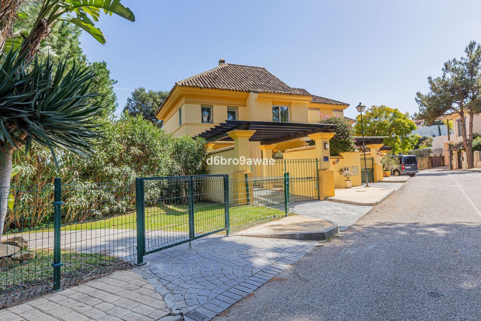 Townhouse in Río Real, Marbella East