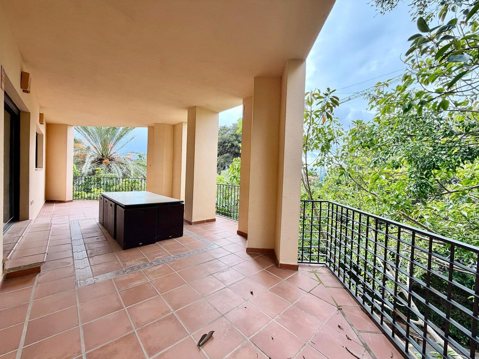 Top Floor Apartment in Puerto Banús, Marbella