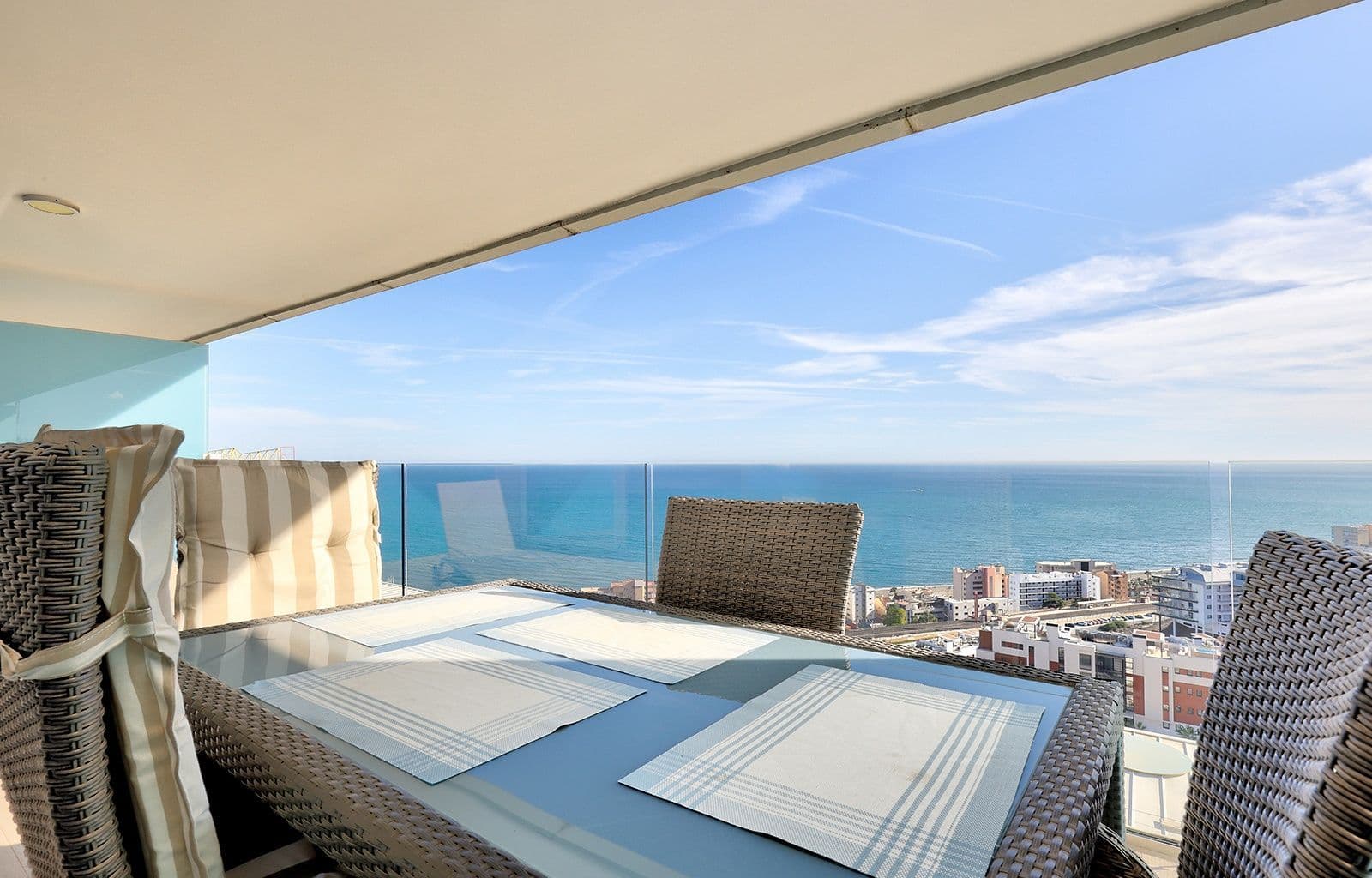 Middle Floor Apartment in Fuengirola, Fuengirola