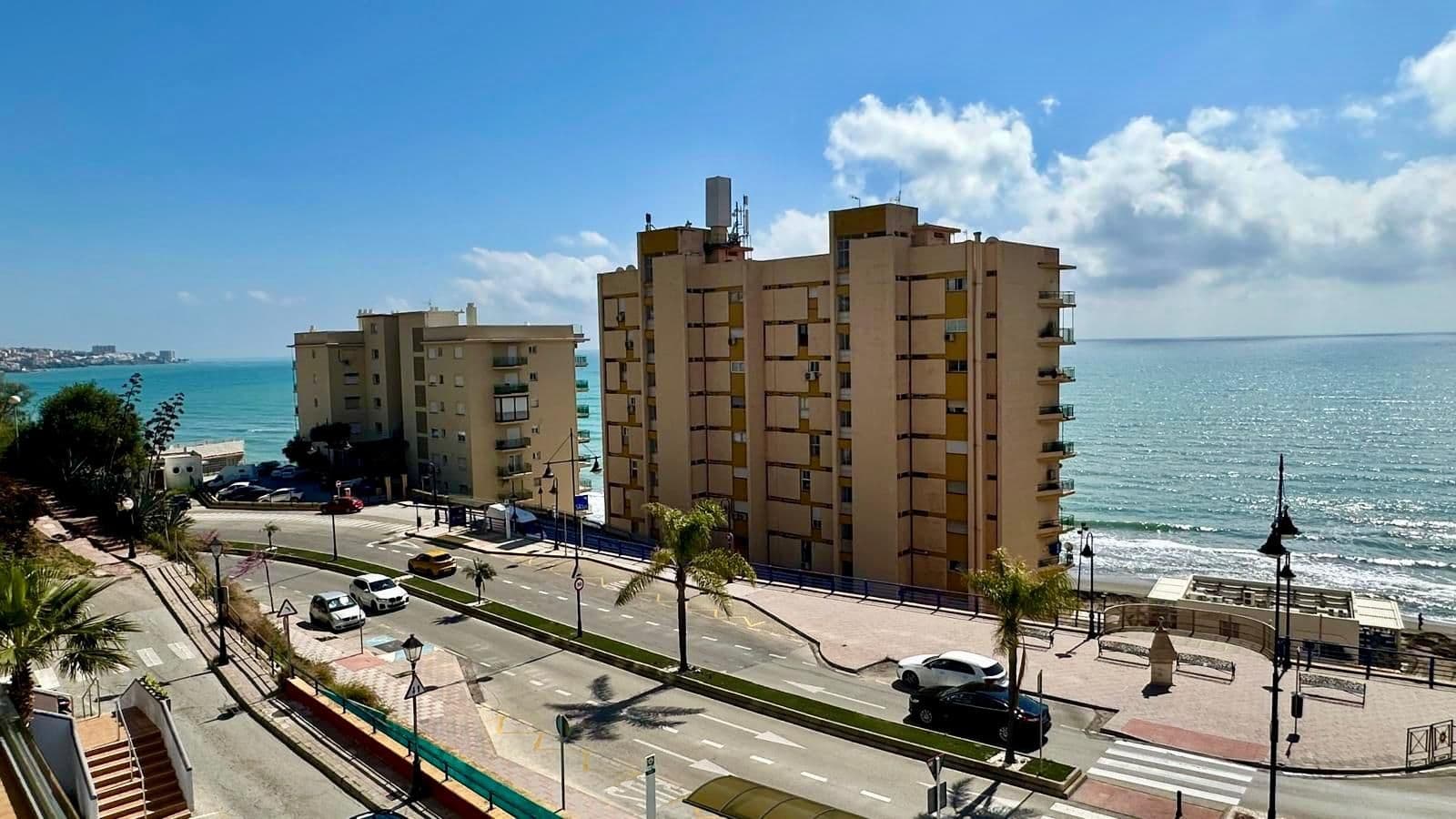 Middle Floor Apartment in Fuengirola, Fuengirola