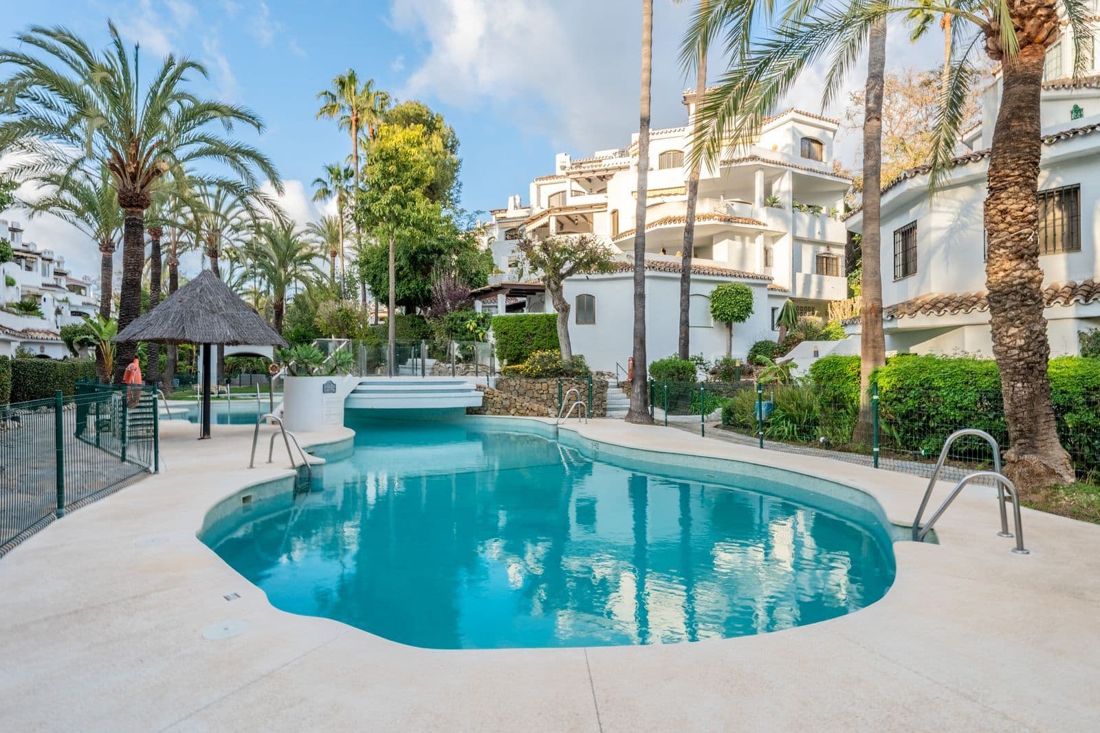 Penthouse in Elviria, Marbella East
