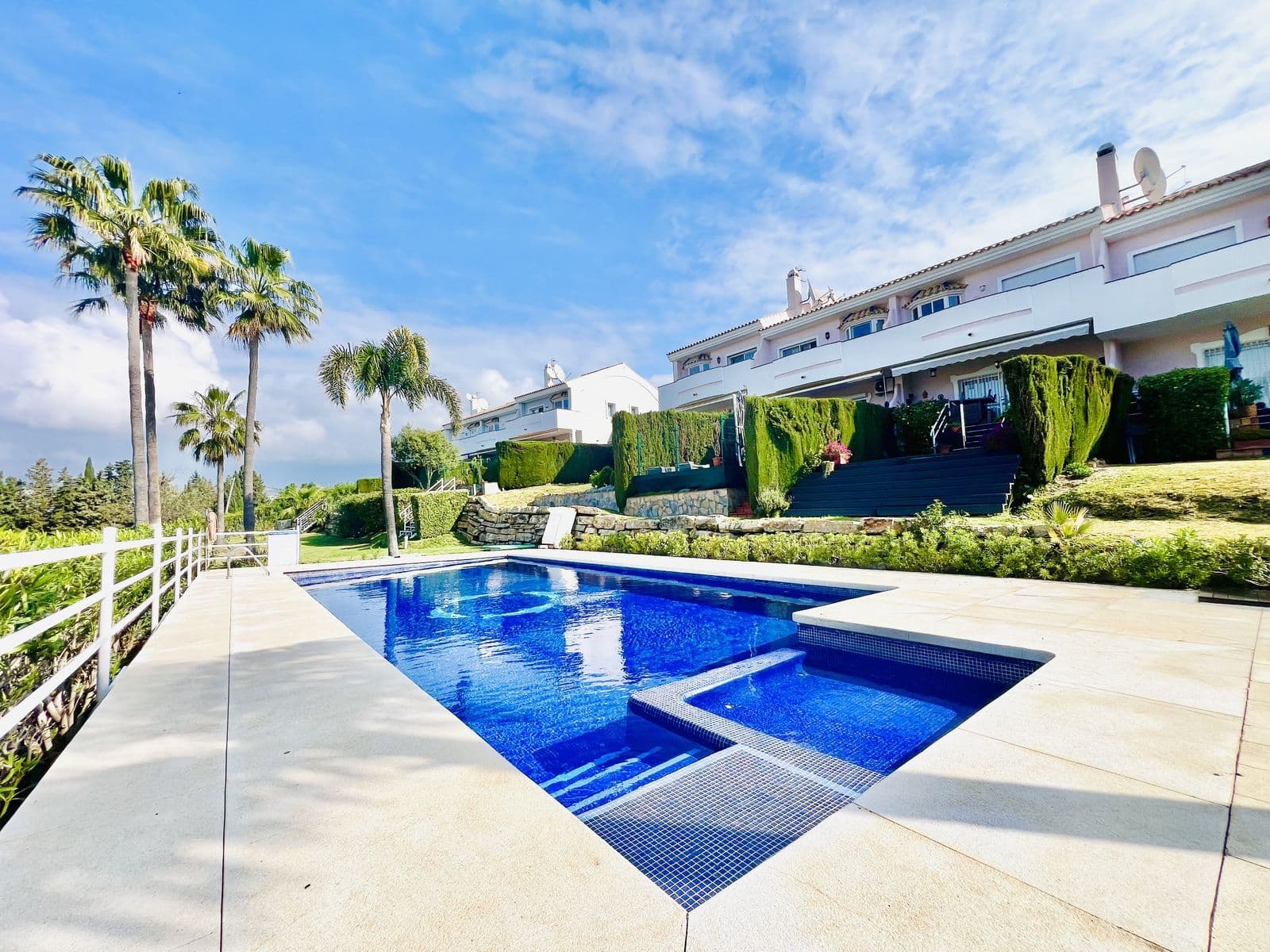 Townhouse in Atalaya, Estepona