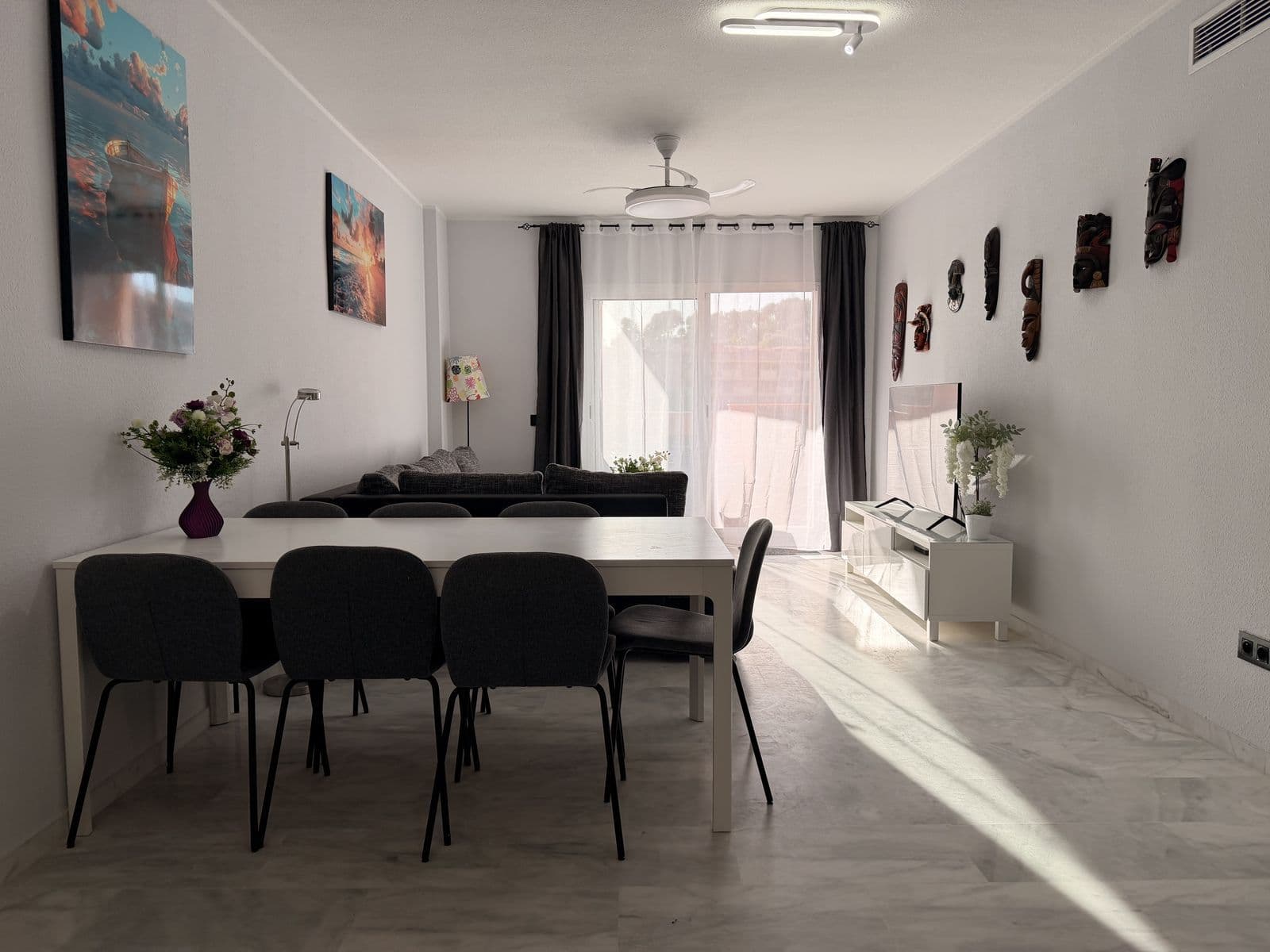 Middle Floor Apartment in Reserva de Marbella, Marbella East