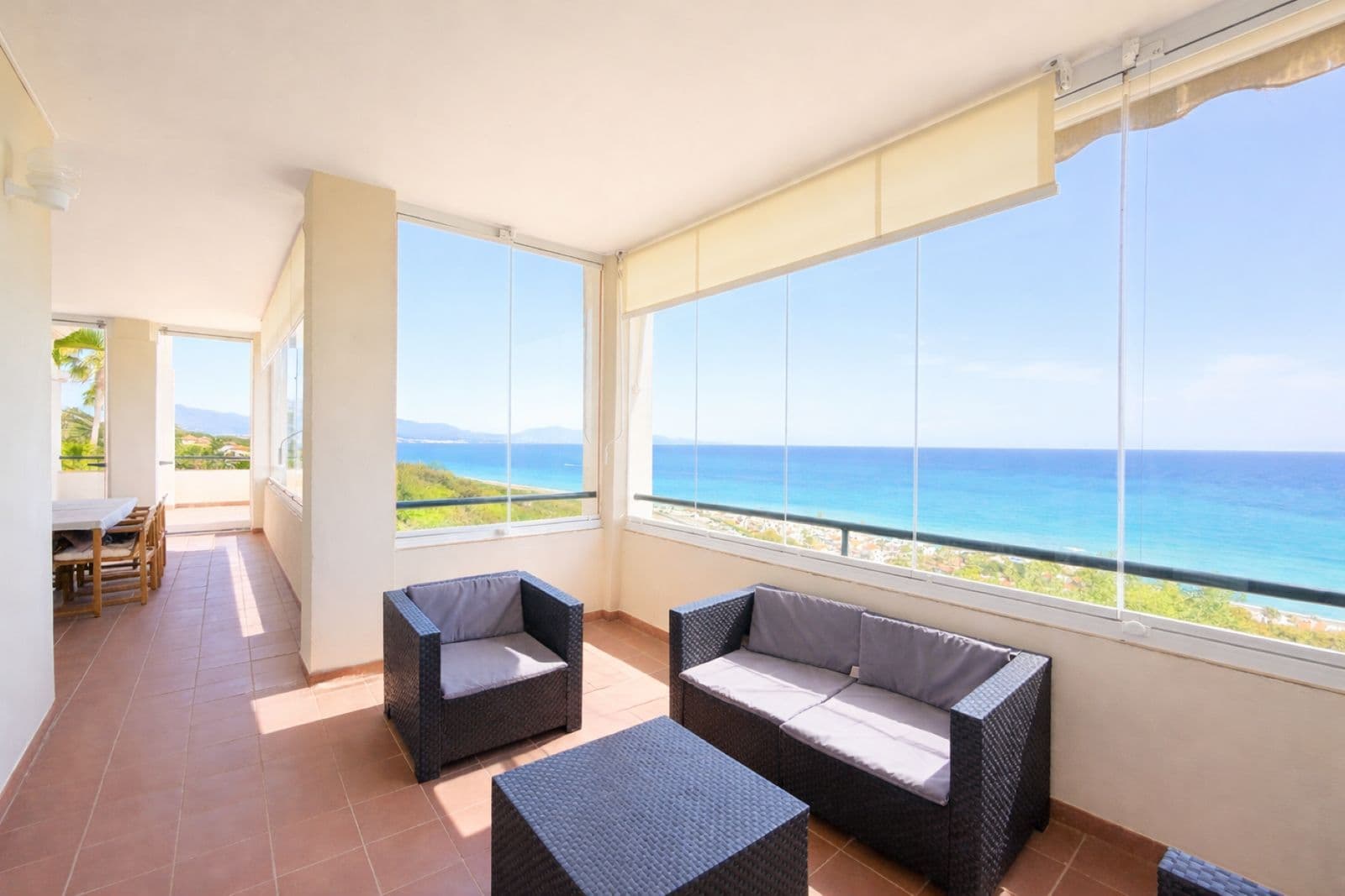 Middle Floor Apartment in La Duquesa, Manilva