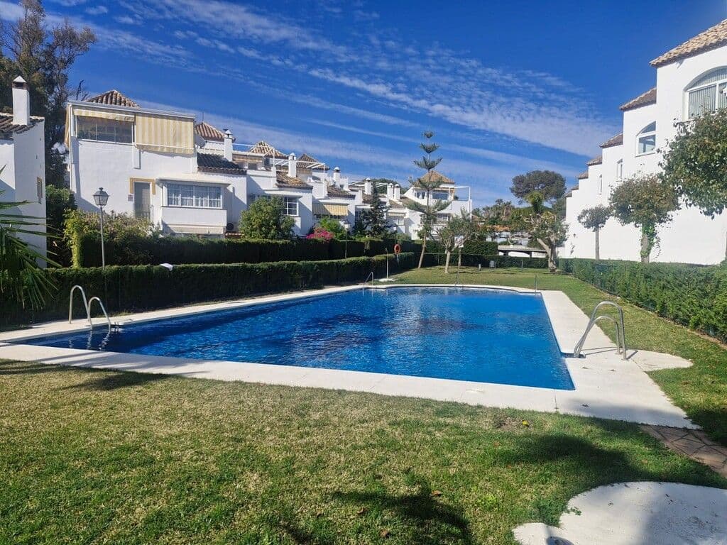 Penthouse Duplex in Costabella, Marbella East