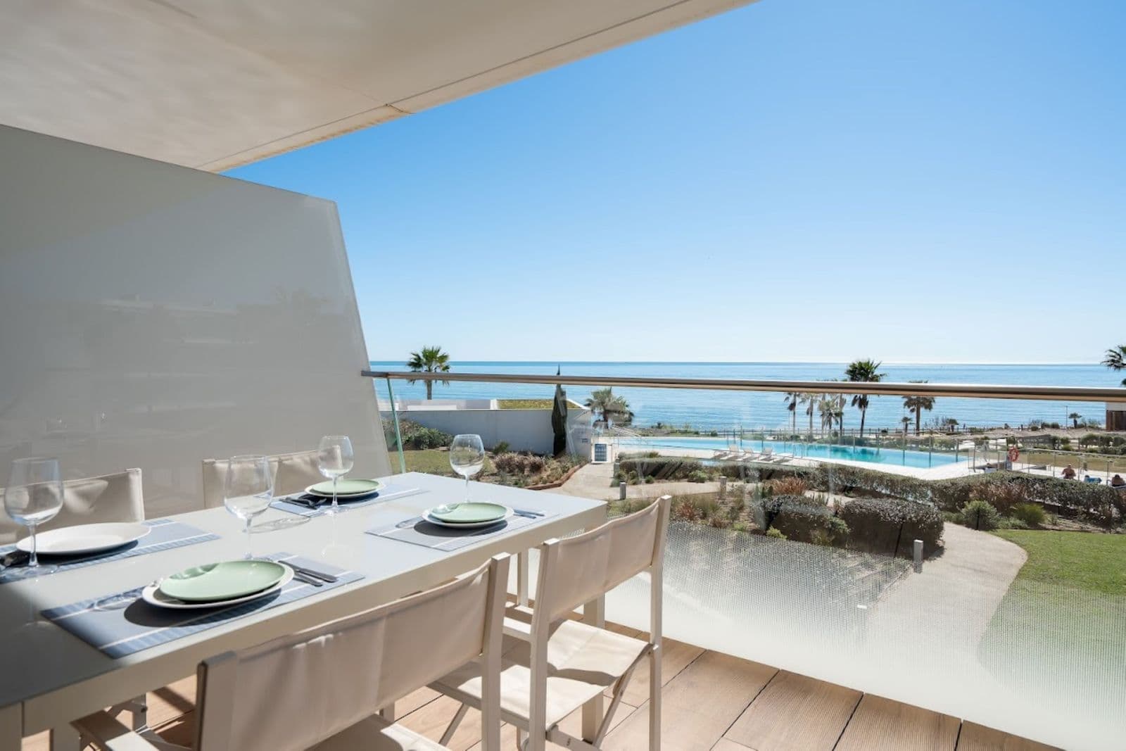 Middle Floor Apartment in Estepona, Estepona