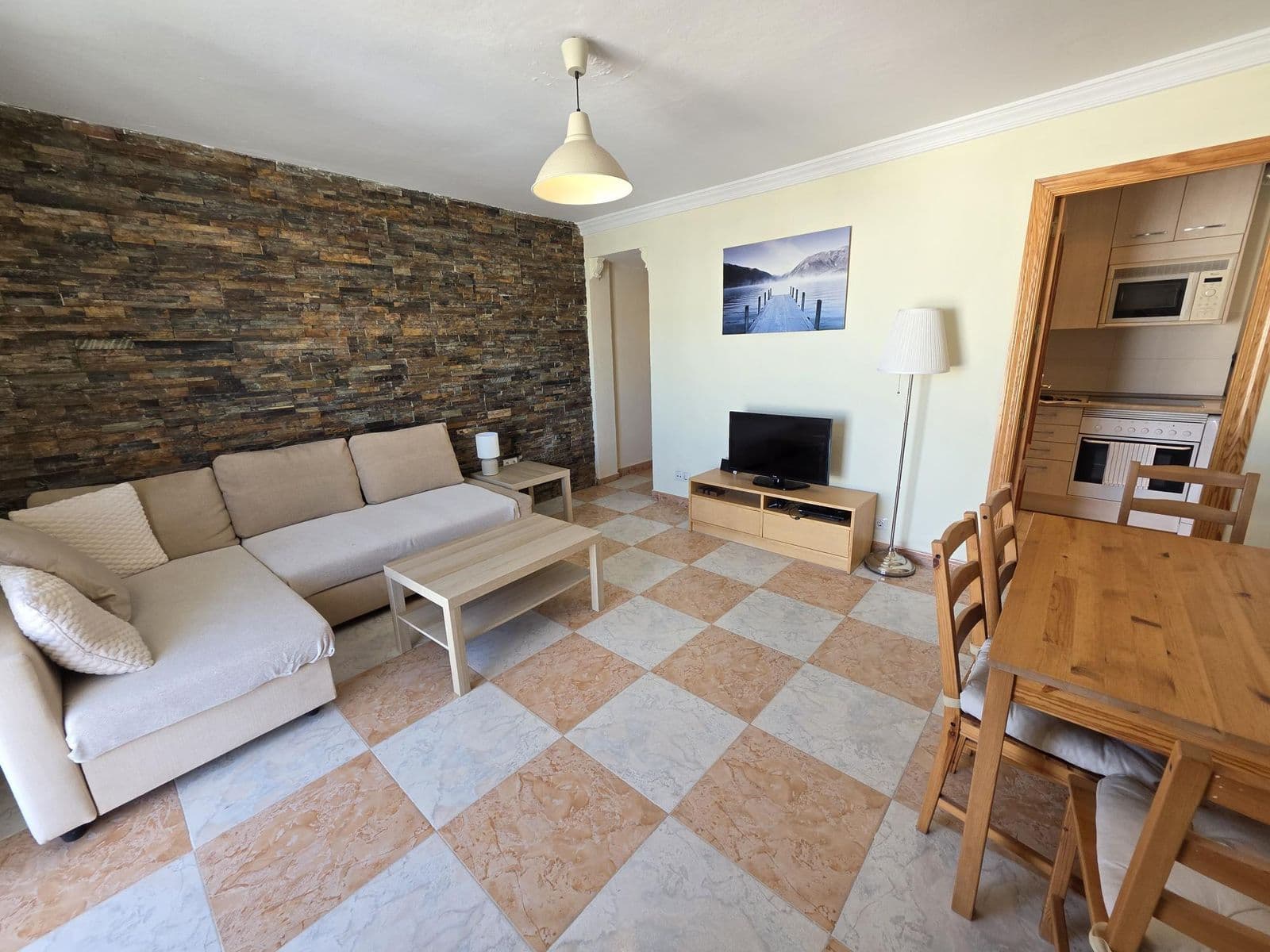 Middle Floor Apartment in Fuengirola, Fuengirola