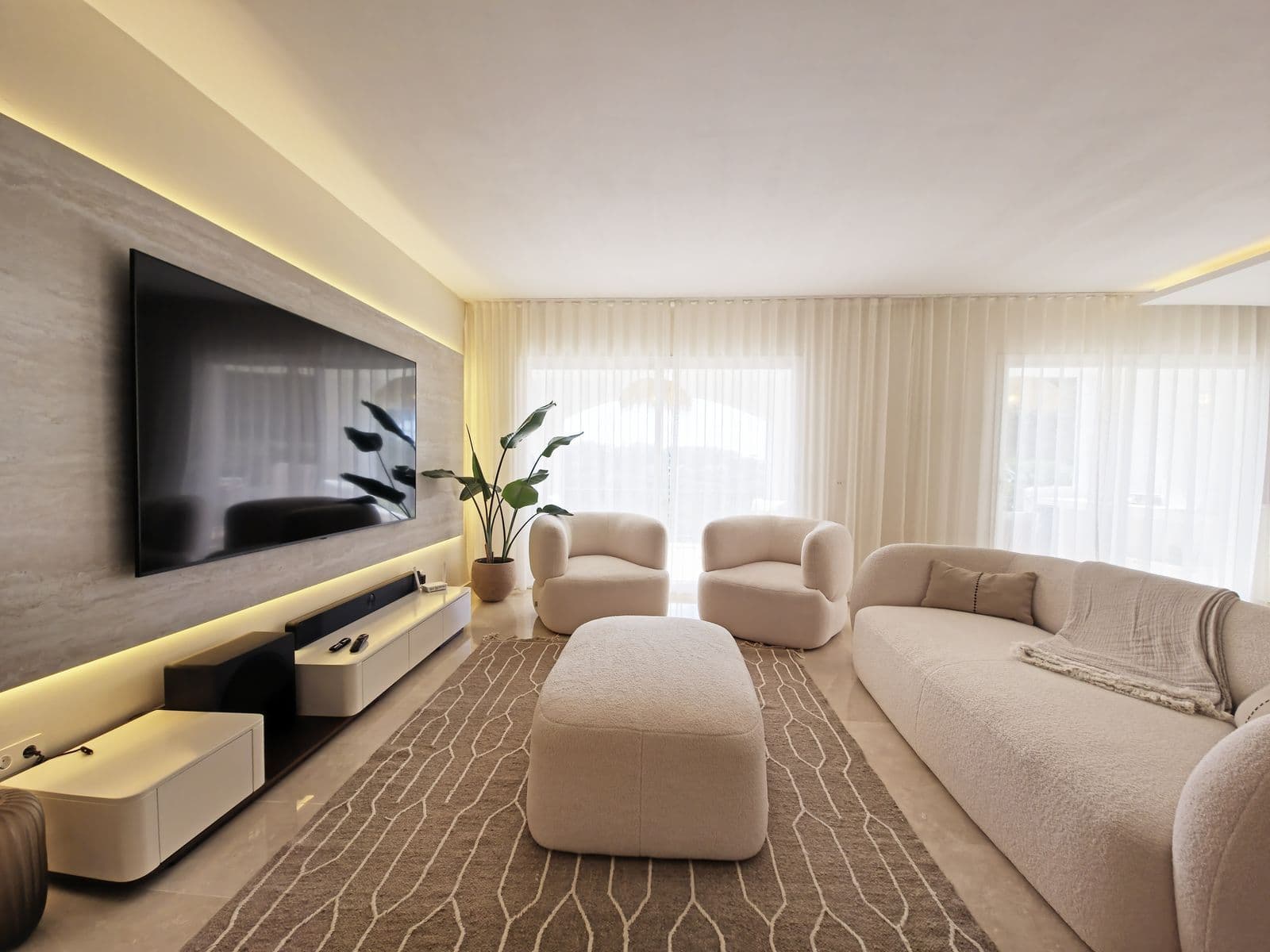 Middle Floor Apartment in Benahavís, Benahavís