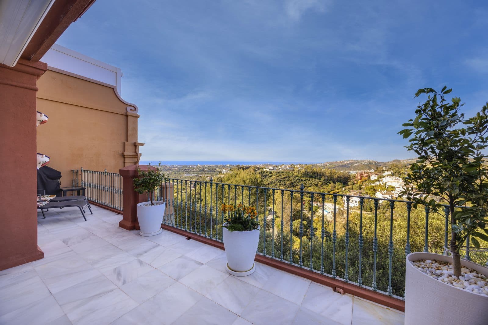 Ground Floor Apartment in Monte Halcones, Benahavís