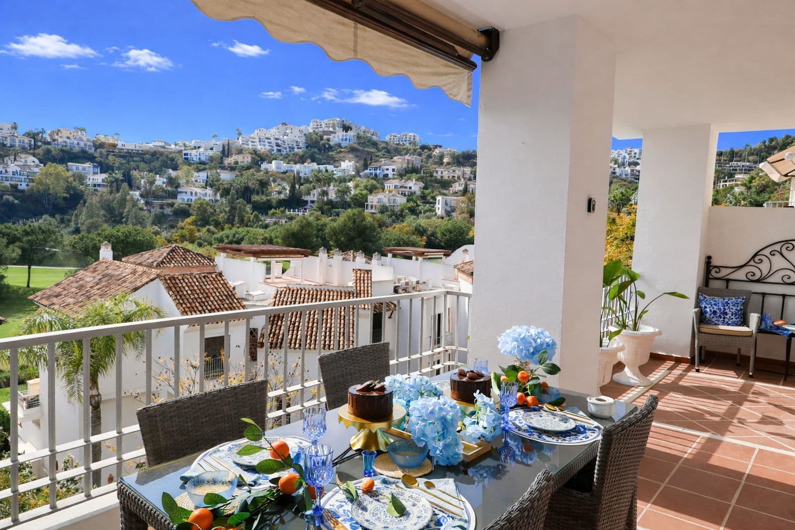 Middle Floor Apartment in Los Arqueros, Benahavís