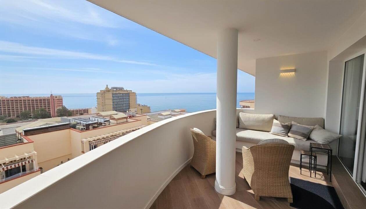 Middle Floor Apartment in Benalmadena, Benalmádena