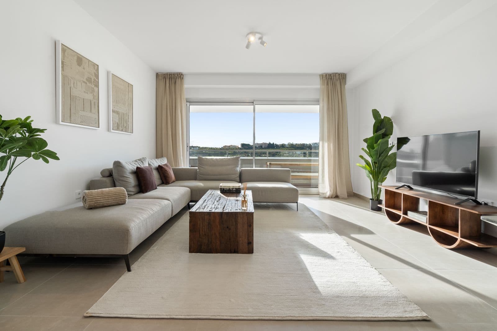 Ground Floor Apartment in Estepona, Estepona