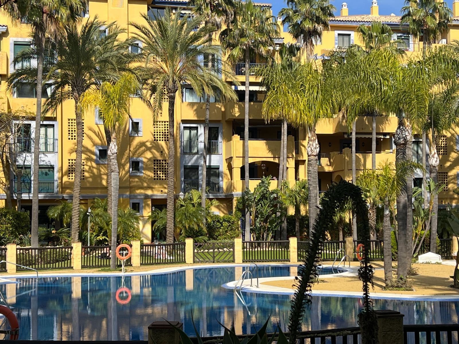 Middle Floor Apartment in San Pedro de Alcántara, Marbella