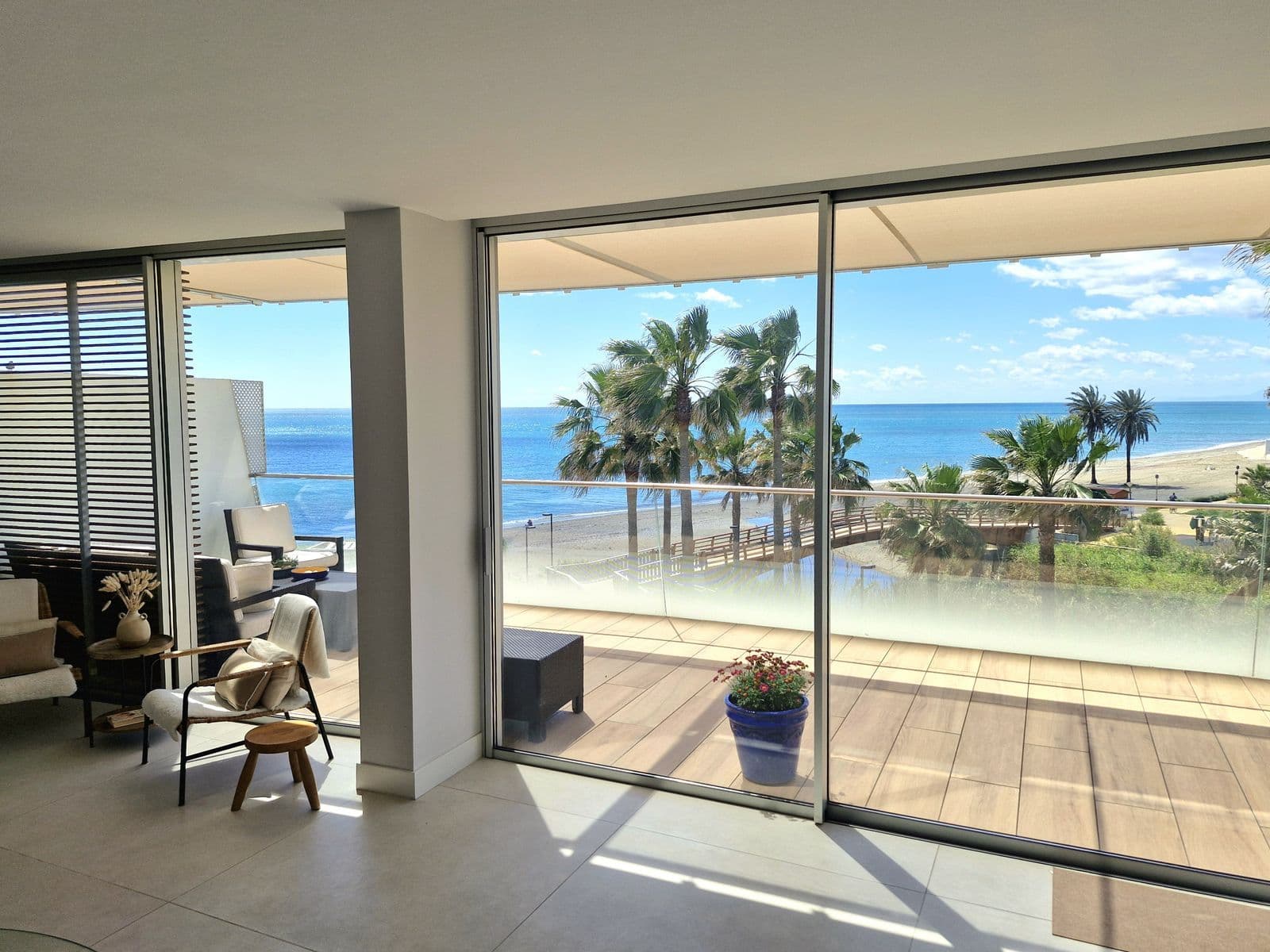 Middle Floor Apartment in Estepona, Estepona