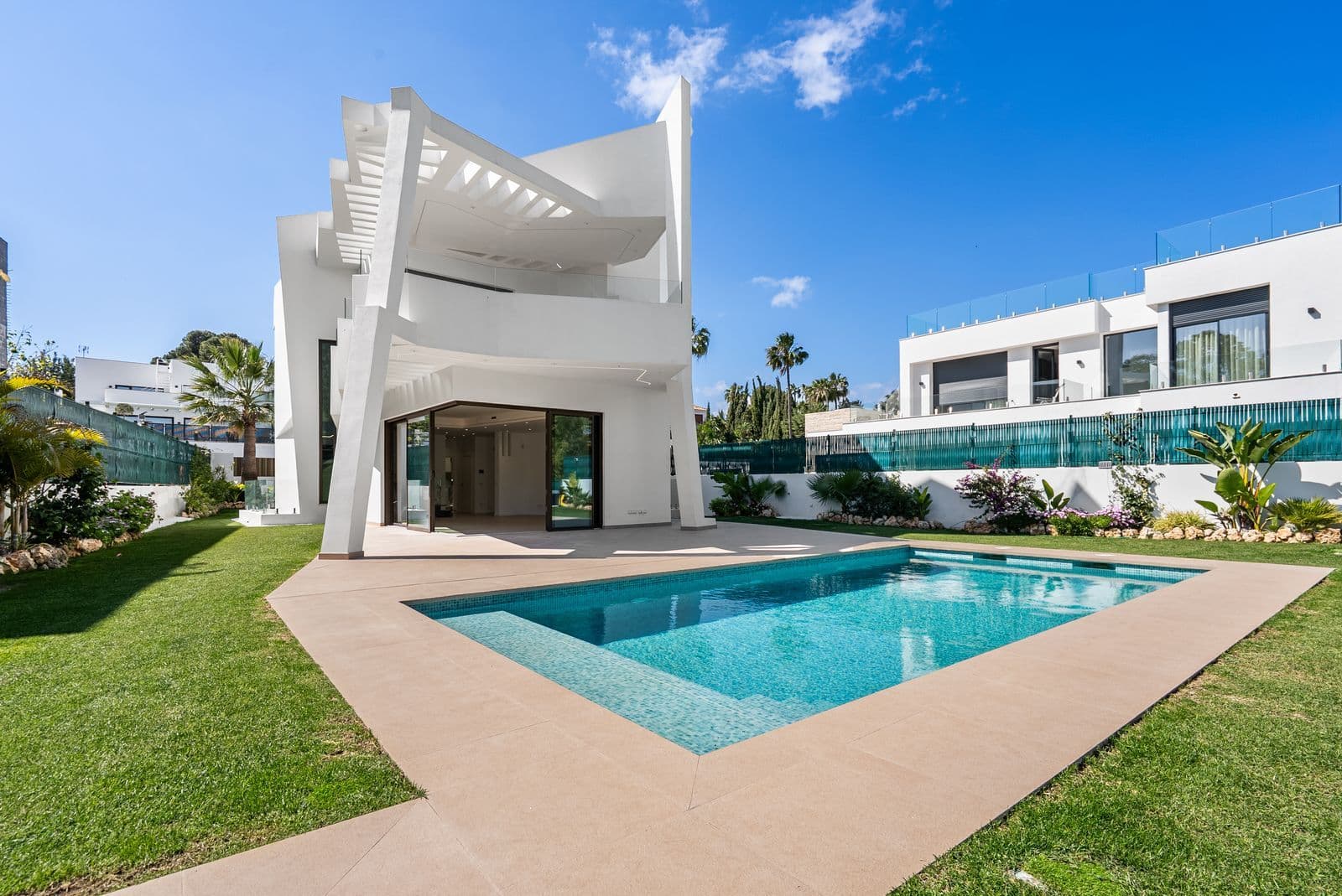 Detached Villa in Atalaya, Estepona