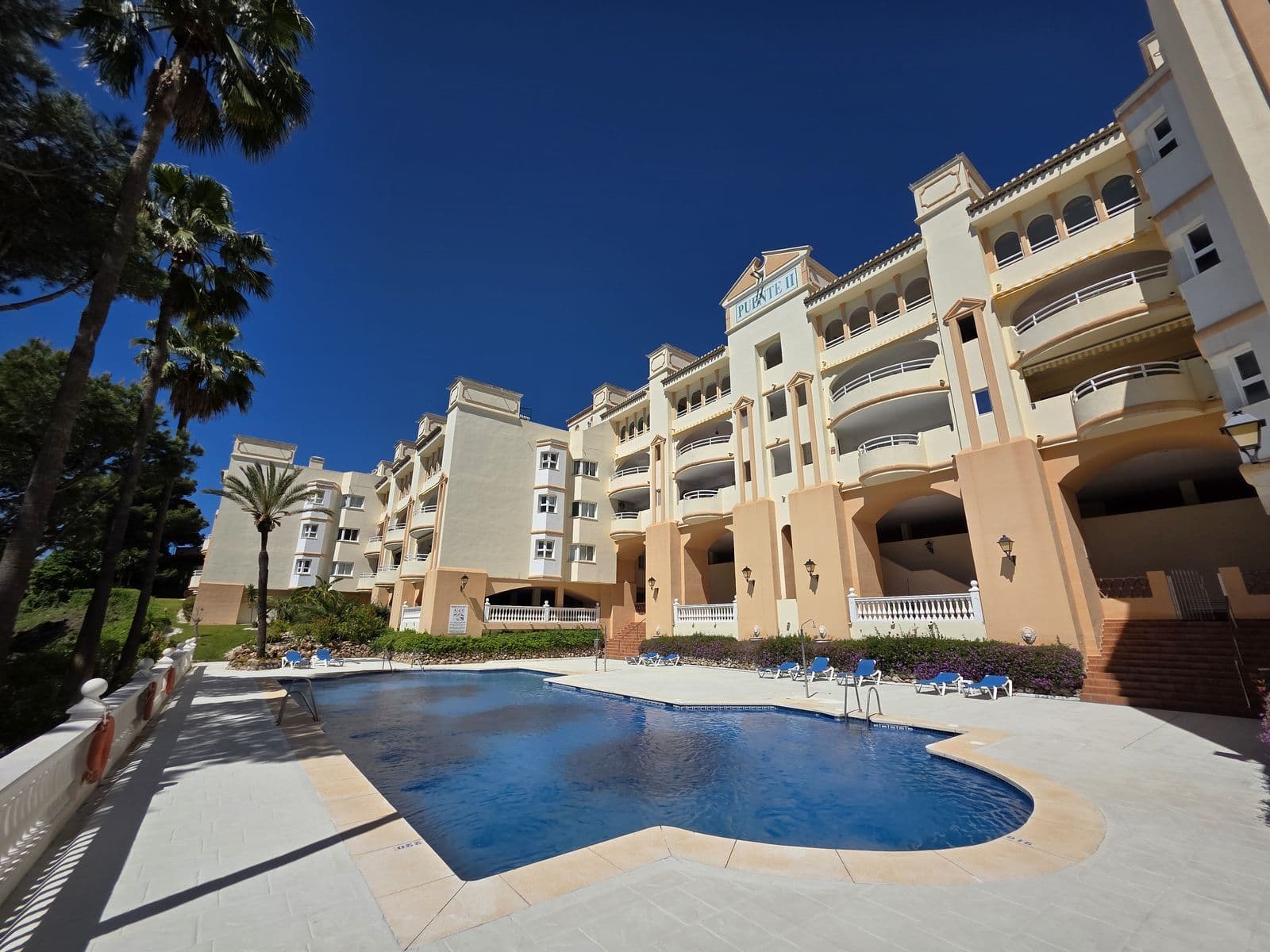 Penthouse Duplex in Calahonda, Mijas