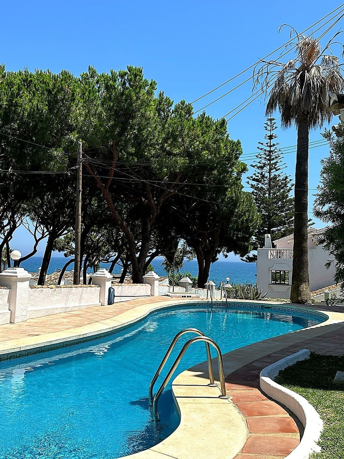Top Floor Apartment in Calahonda, Mijas