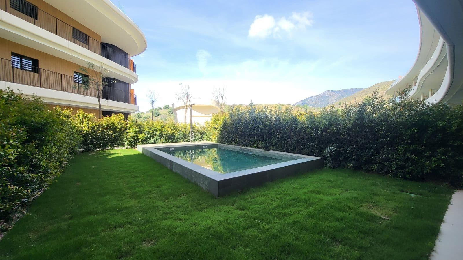 Ground Floor Apartment in Higueron, Fuengirola