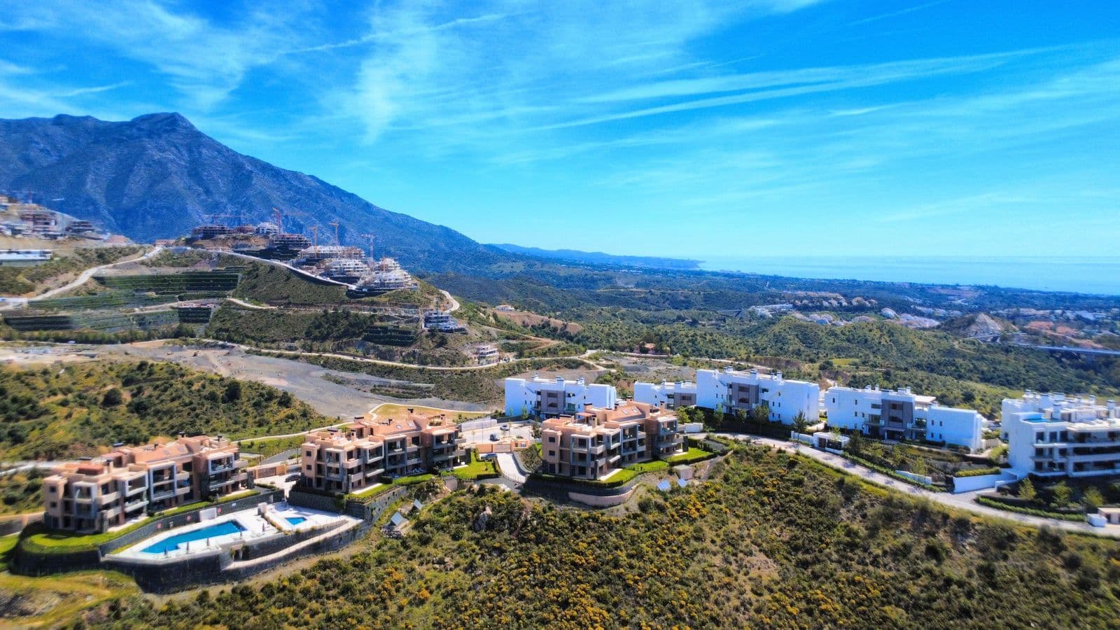 Middle Floor Apartment in Benahavís, Benahavís
