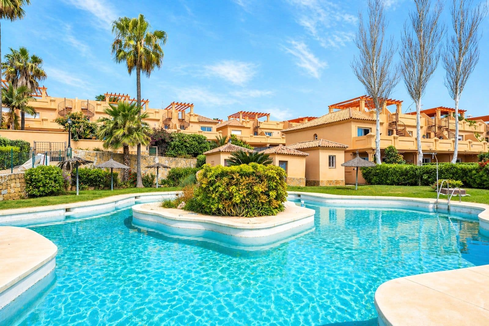 Townhouse in Estepona, Estepona