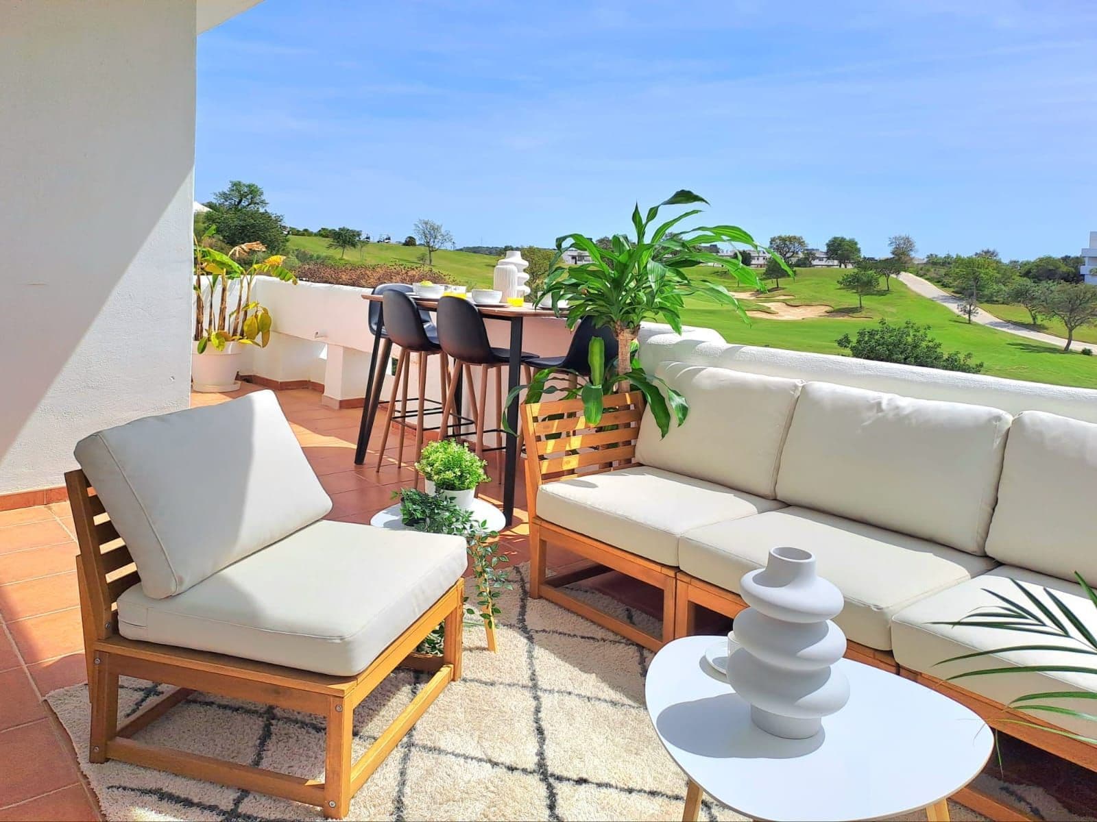 Middle Floor Apartment in Valle Romano, Estepona
