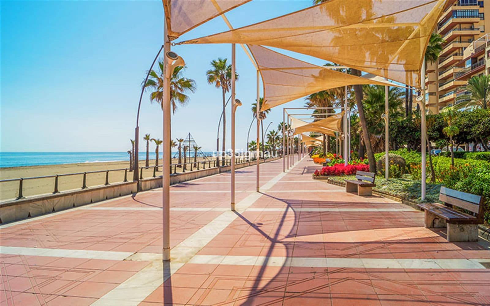 Top Floor Apartment in Estepona, Estepona
