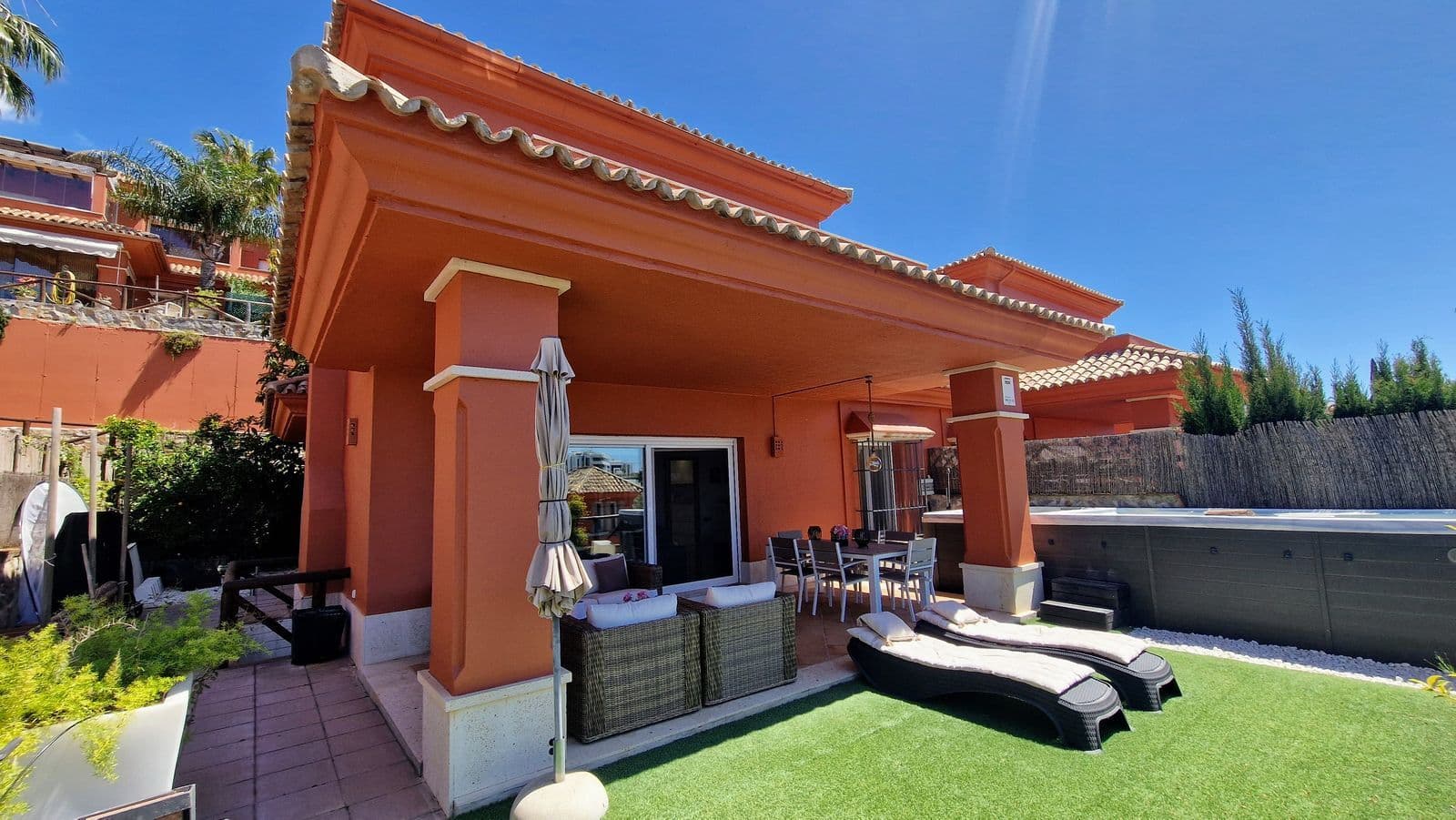 Semi-Detached House in Santa Clara, Marbella East