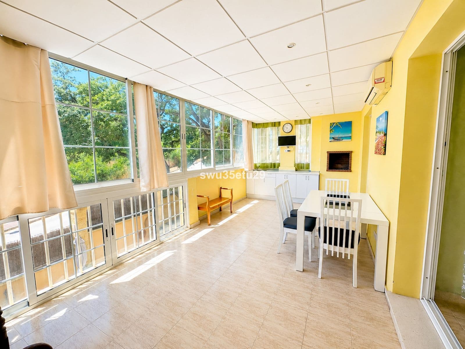 Middle Floor Apartment in Calahonda, Mijas